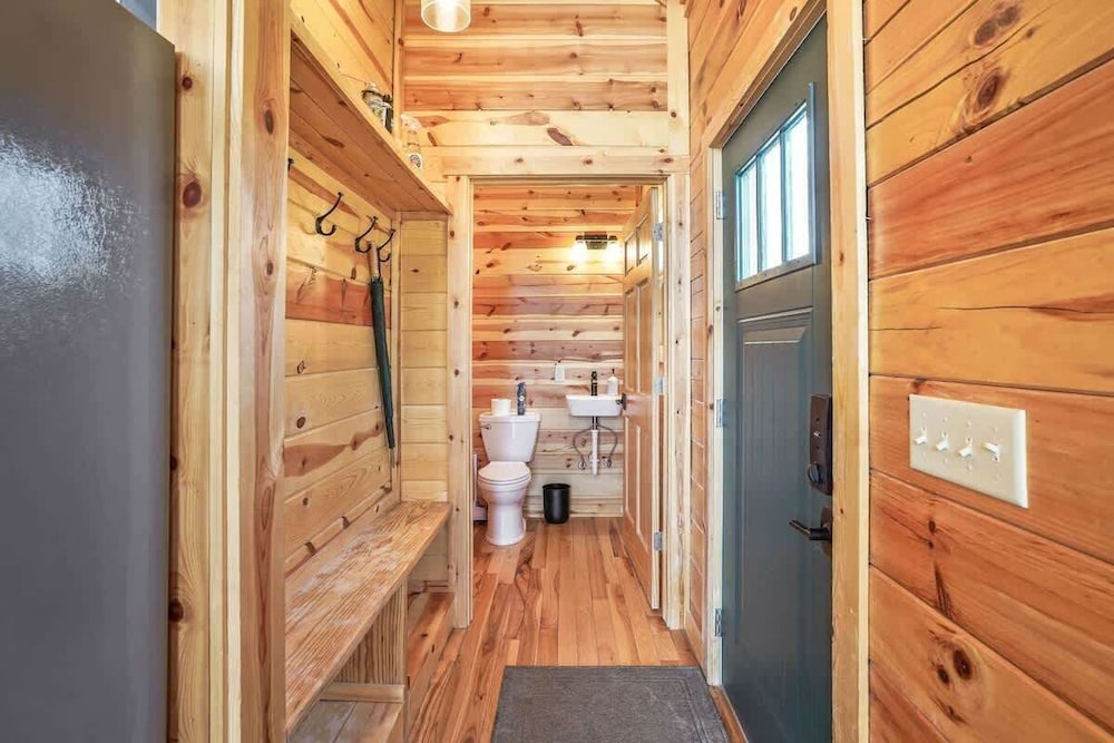 Cabin, Multiple Beds, Hot Tub (Fern Woods) photo 3