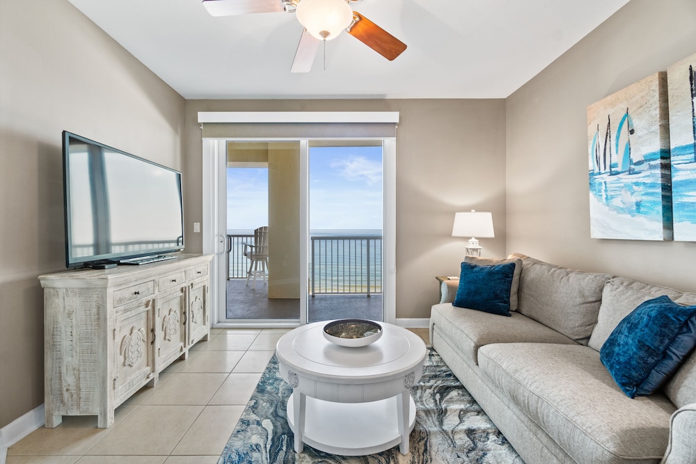 Condo, 3 Bedrooms, Sea View (1-701)