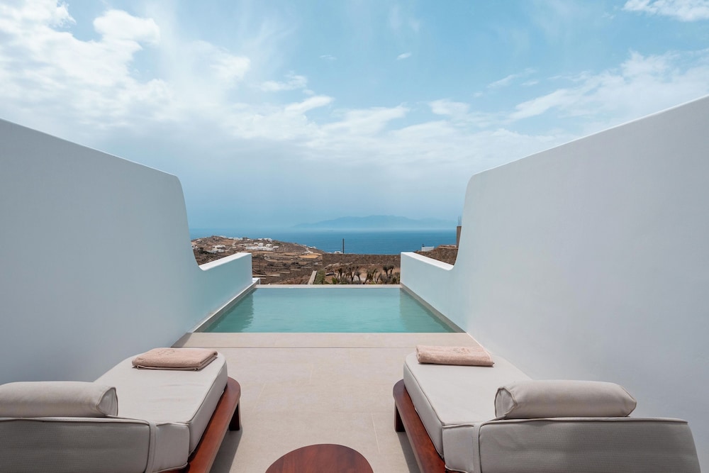 Deluxe Suite Sea View with Private Pool - Photo 6