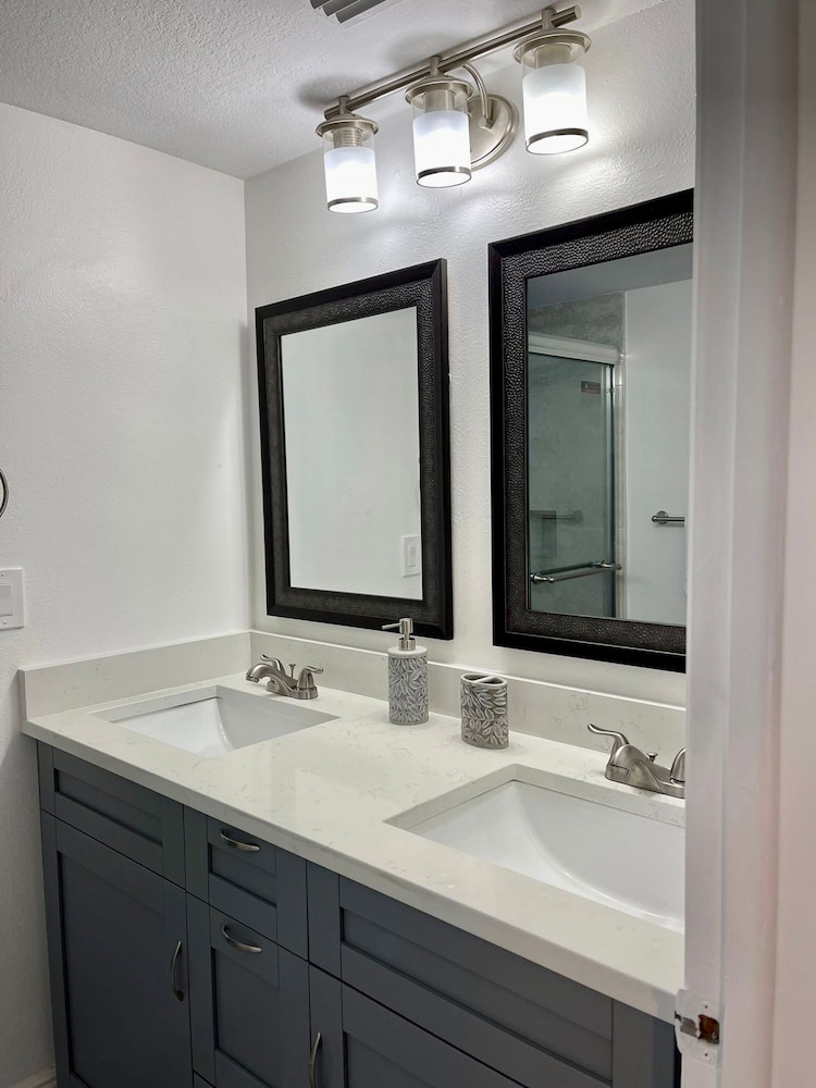 Grand Luxury 3BR Apartment Near Disney 010, Zdjęcie 23
