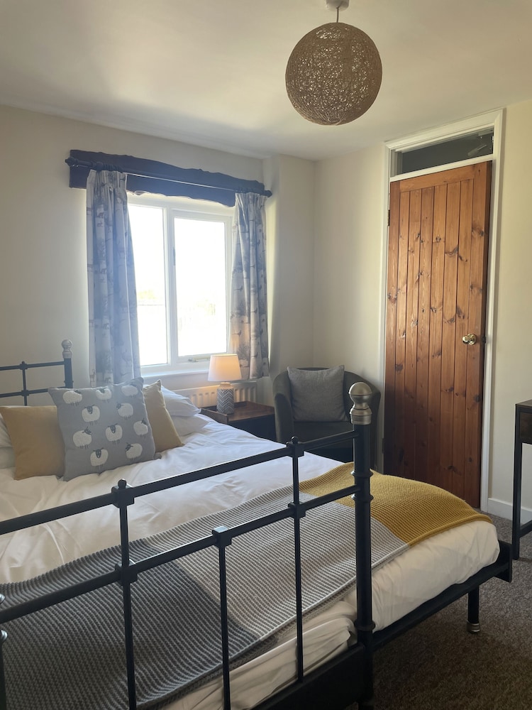 Cottage, Ensuite, Courtyard View (Cottage) photo 2