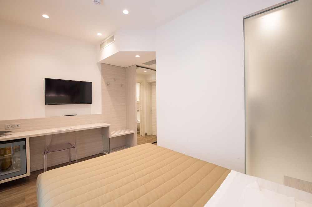 Comfort Double Room Single Use (SPA Access Included) photo 2