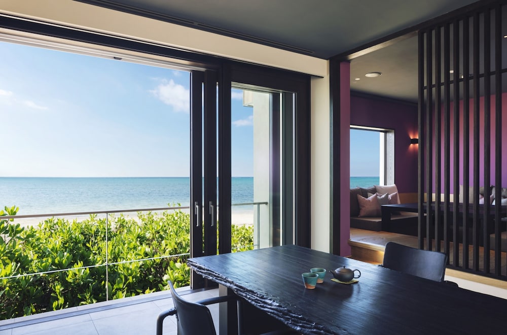 Fushi (Deluxe Oceanfront Suite) - Photo 3