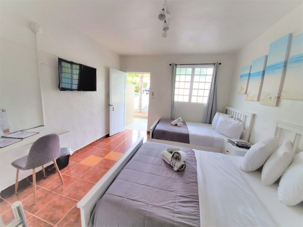 Standard Double Room, 2 Double Beds photo 3