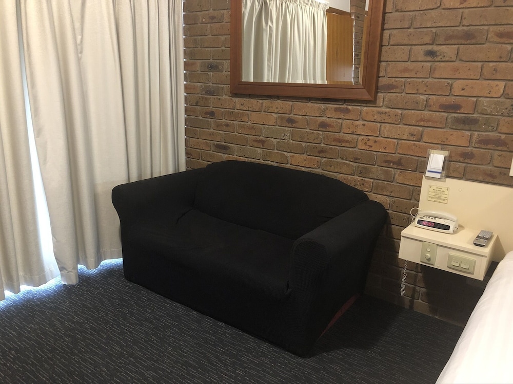 Queen Room photo 3