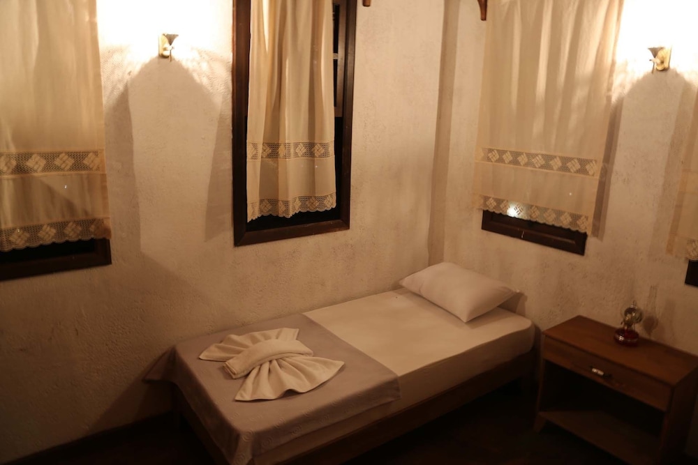 Double Or Twin Room photo 3