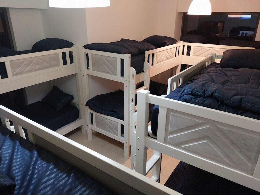 Standard Shared Dormitory, Mixed Dorm, Ensuite, Ocean View photo 1
