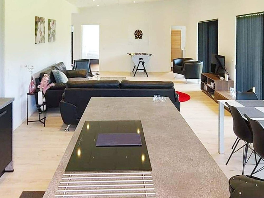 House photo 2