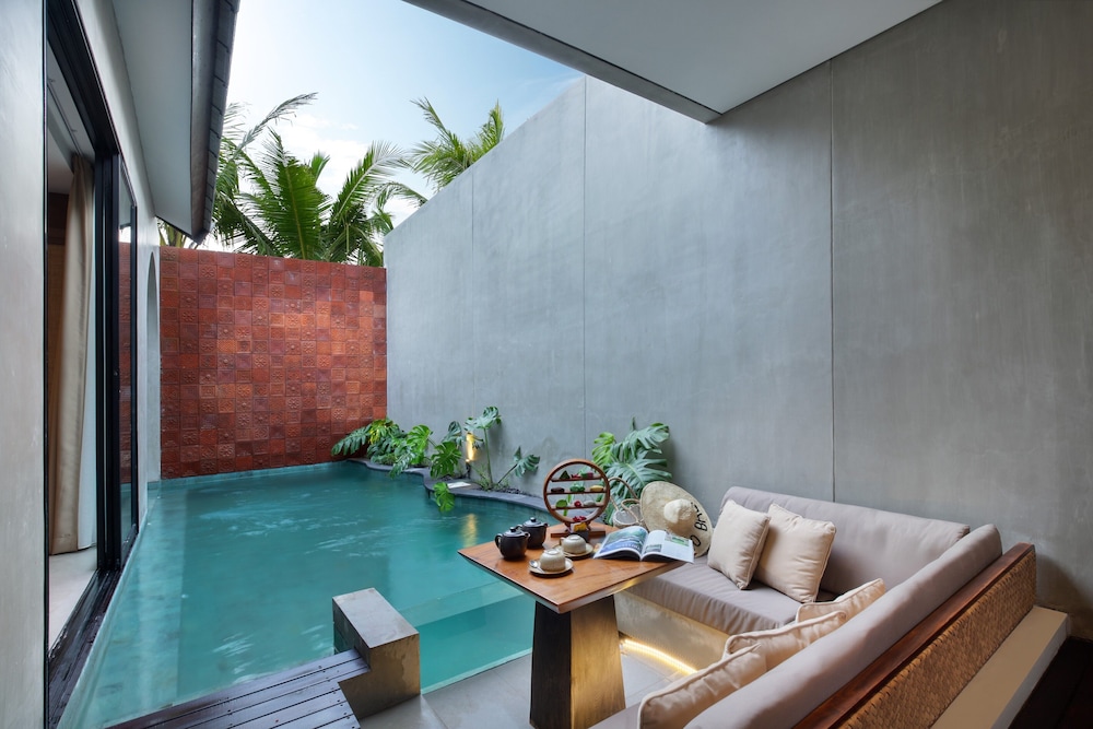 Smart 1 Bedroom Villa with Private Pool - Photo 10
