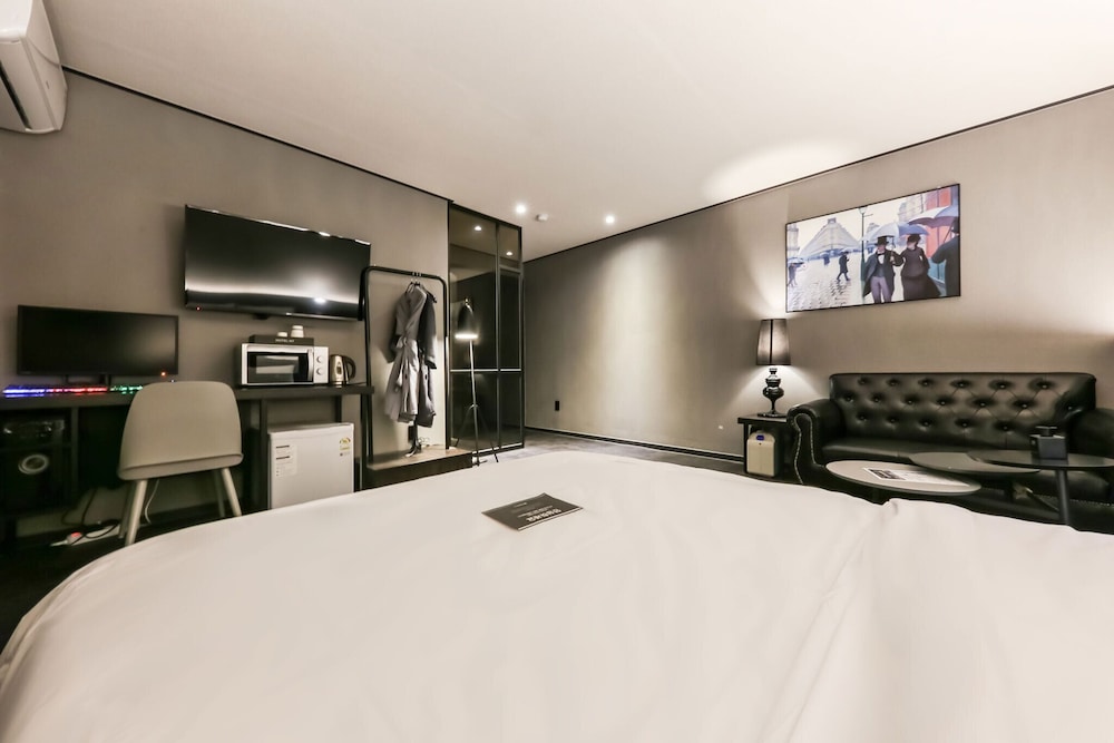 Premium Double Room photo 3