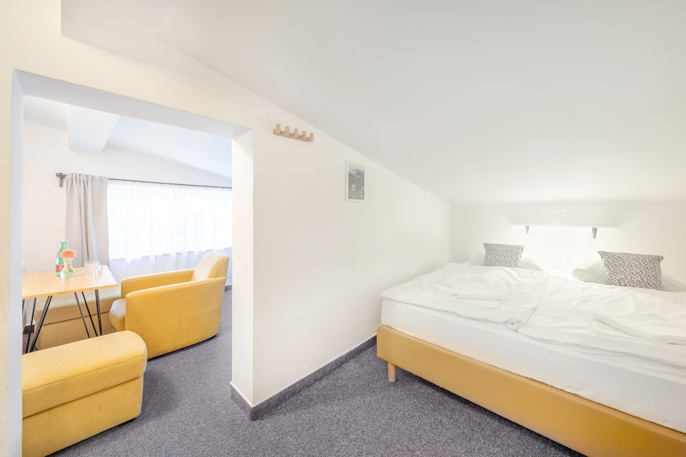 Two Bedroom Triple room photo 1