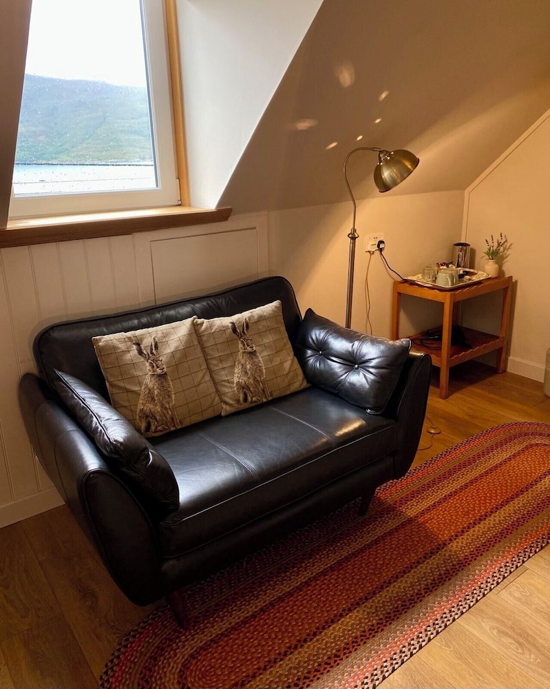 Superior Double Room, Lake View photo 2
