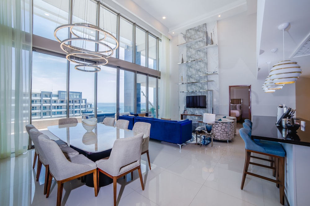Four Bedroom Loft (Non Smoking)