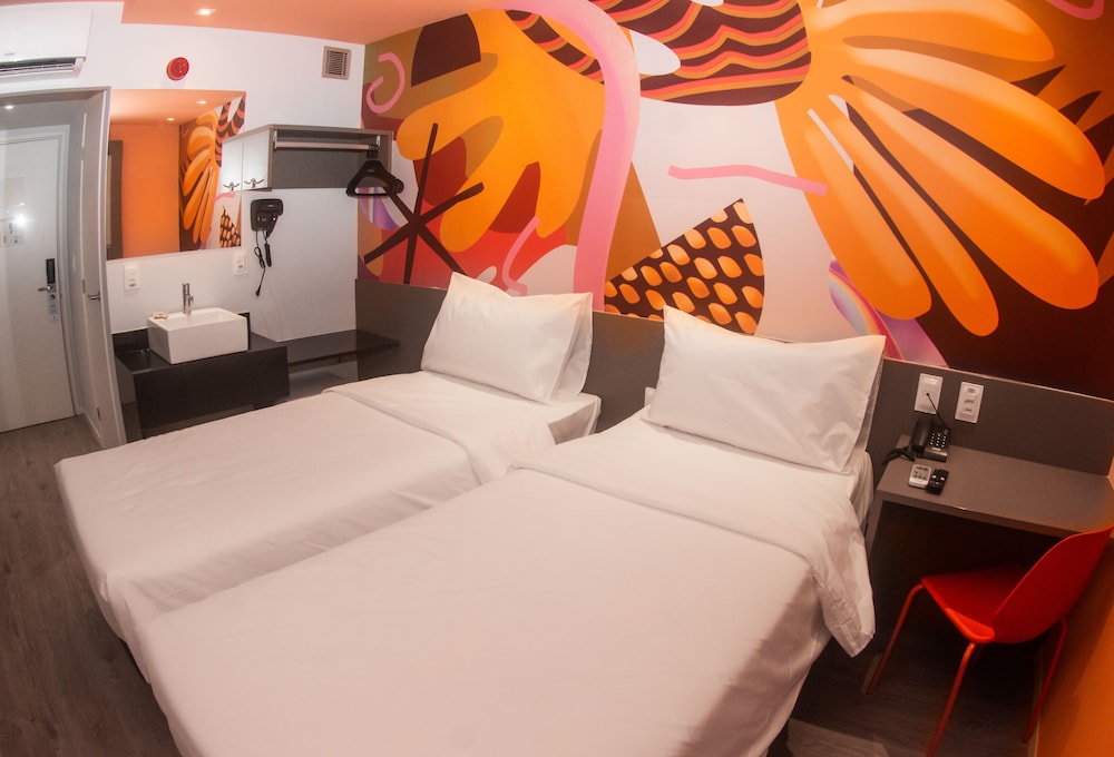 Standard Room, 2 Twin Beds - Photo 2