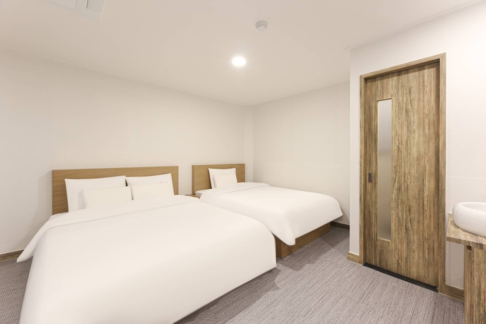 Premier Twin Room