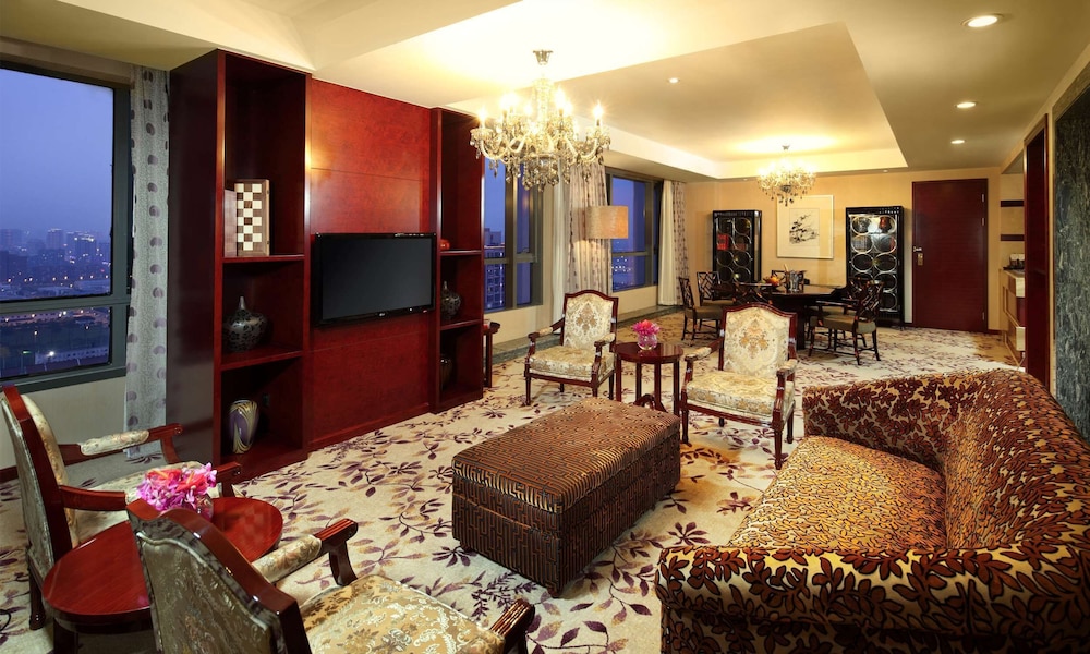 PRESIDENTIAL SUITE photo 1