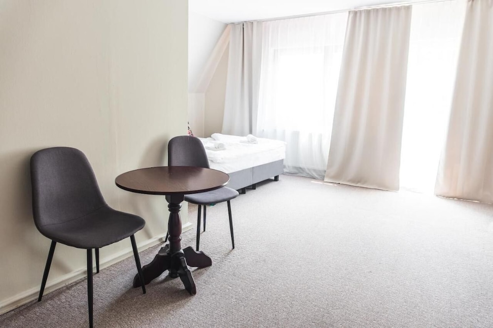 Standard Triple Room - Photo 1
