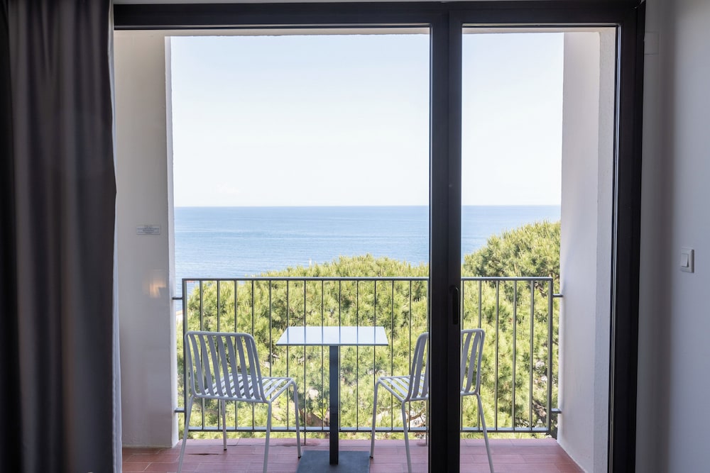 Room, Balcony, Sea View - Photo 5