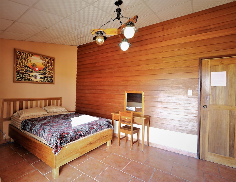 Classic Double Room, 1 Queen Bed, Balcony photo 1