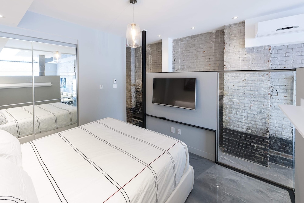 Double Room, 1 Bedroom (1202)