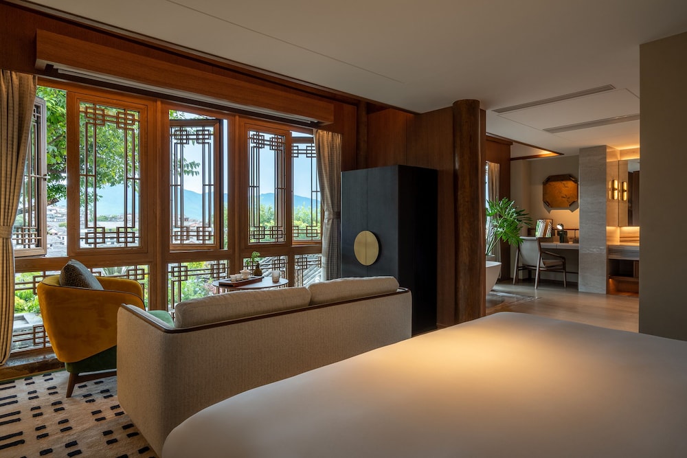 Signature Suite, City View photo 1