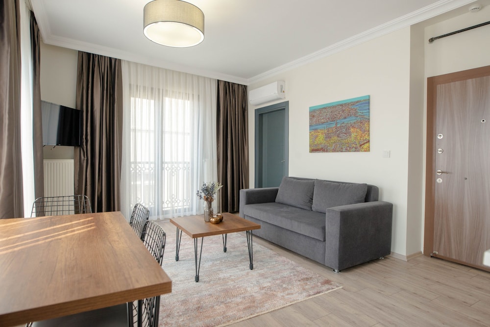 Deluxe Apartment photo 2