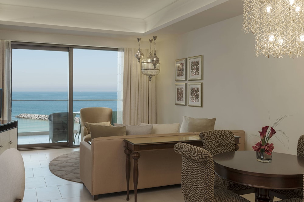 Suite, 1 Bedroom, Balcony (Sea View) photo 3
