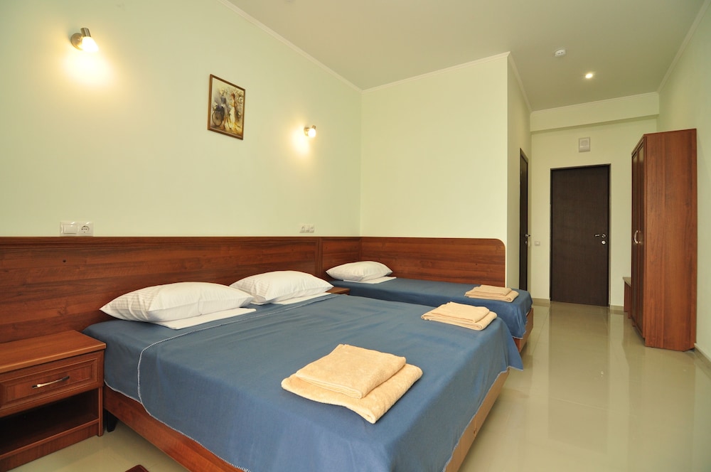Standard Triple Room photo 1