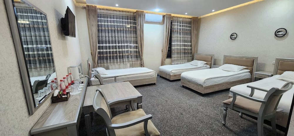 Family Room, Garden View