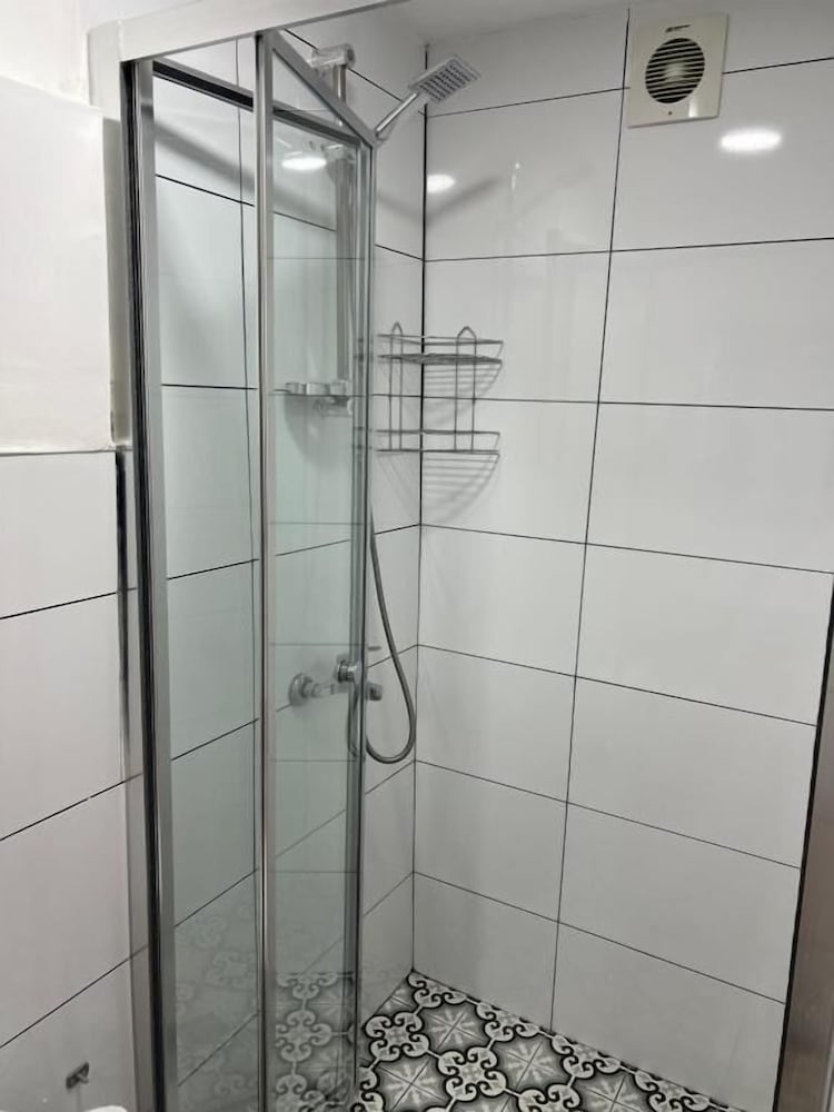Economy Double Room photo 3