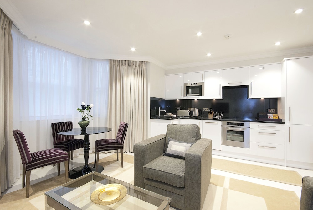 One Bedroom Apartment (Lower Ground Floor) photo 2