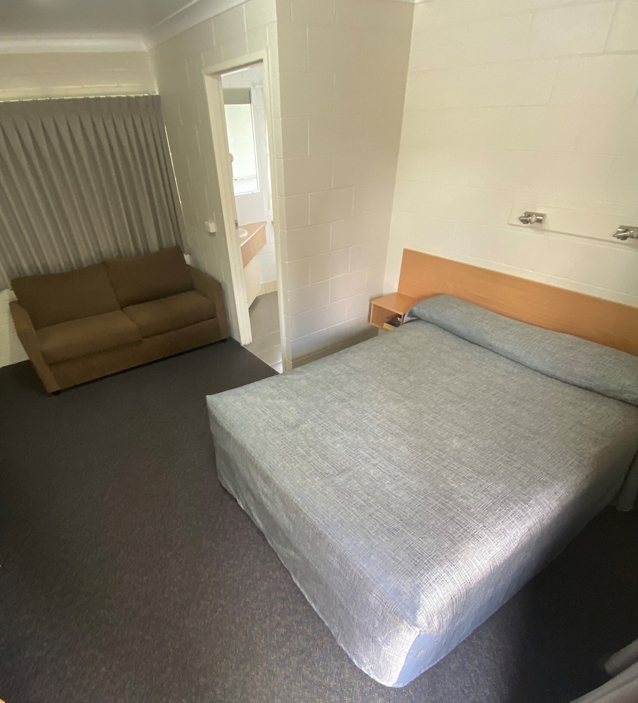 Standard Double Room, Patio, Garden View
