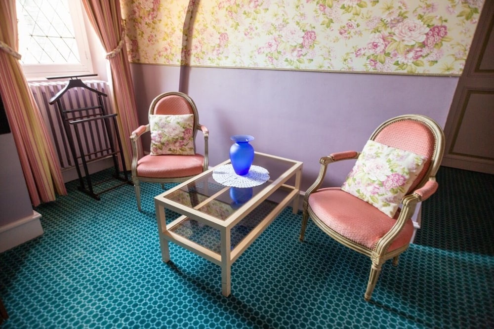 Classic Double Room, Ensuite, Courtyard View (Monsieur De Coligny) - Photo 2