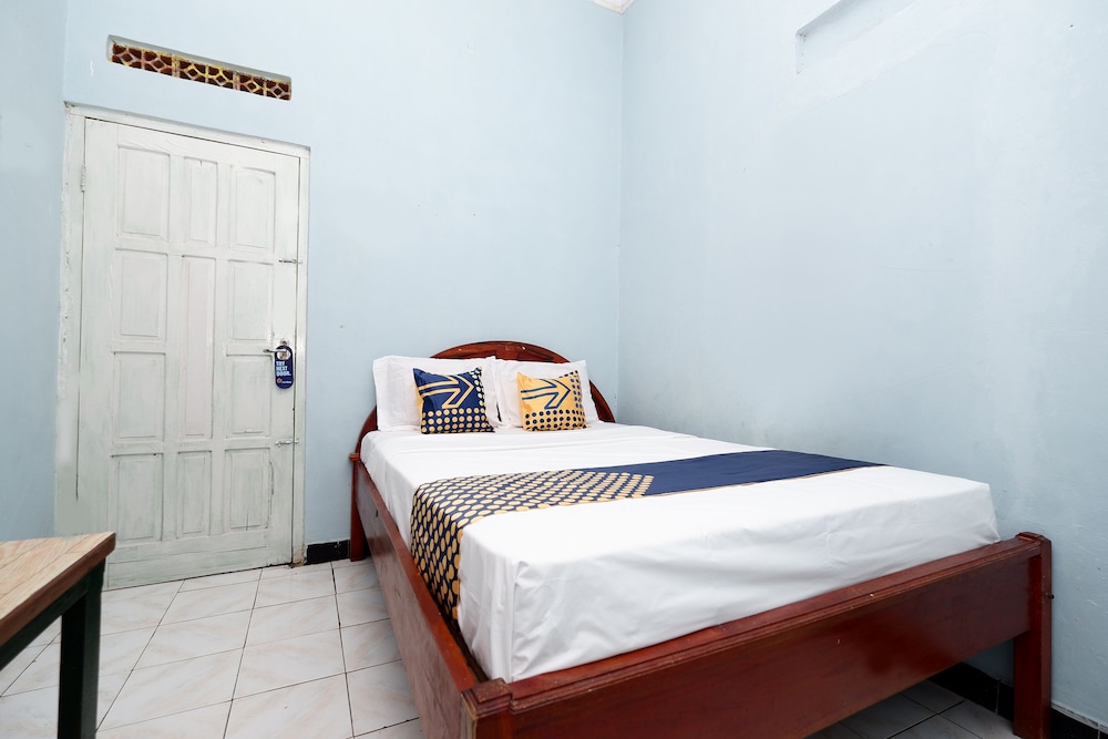 Basic Double Room