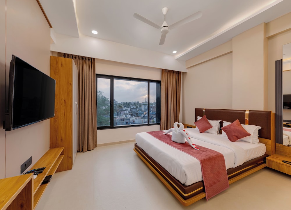 Premier Room AC