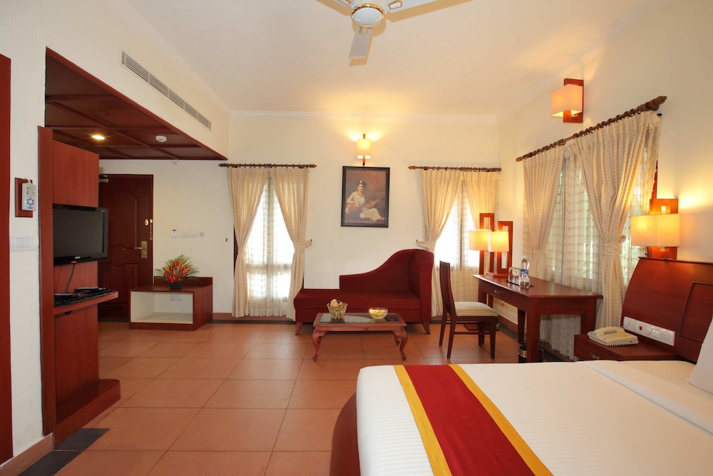 Lake View Room - Photo 7