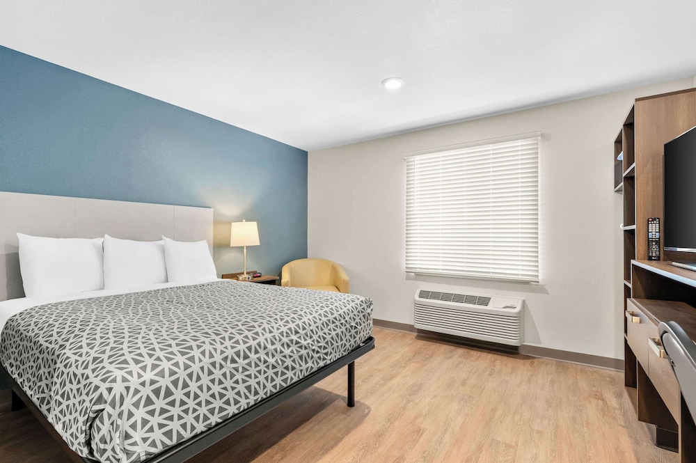 Standard Room, 1 Queen Bed, Non Smoking