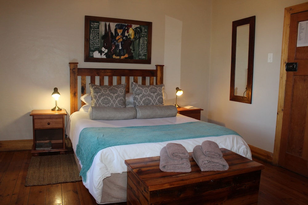 LUXURY ROOM 02 (IN MAIN HOUSE)