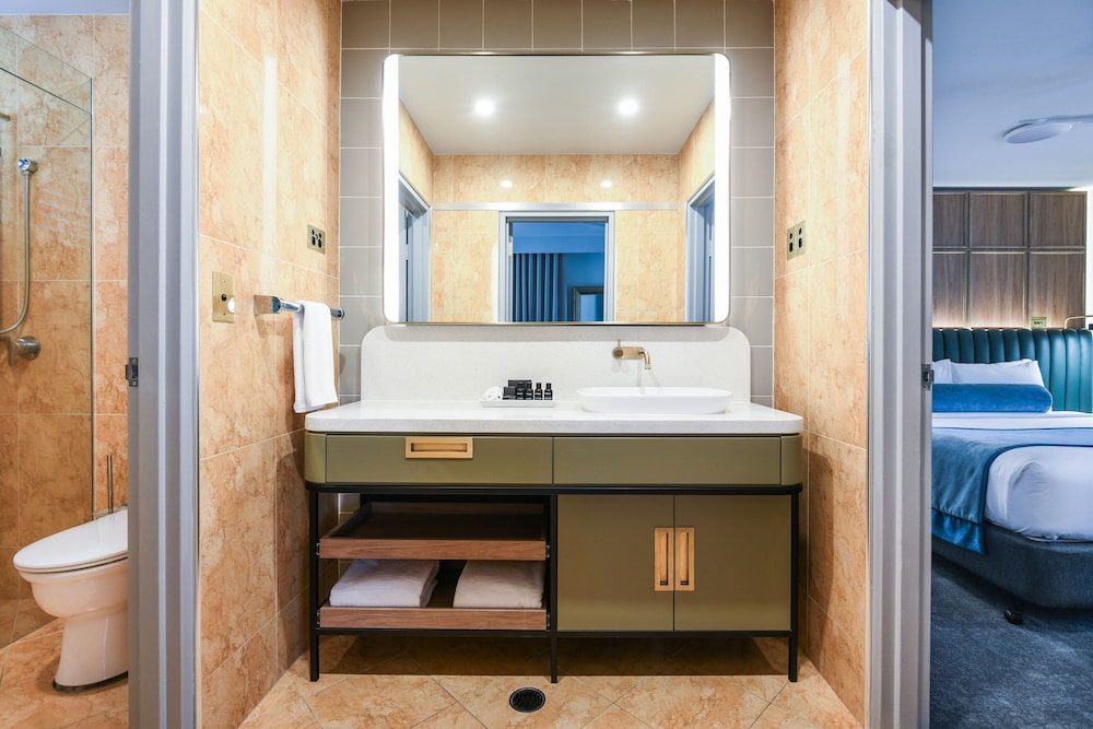 Suite (Powerhouse King) - Photo 22