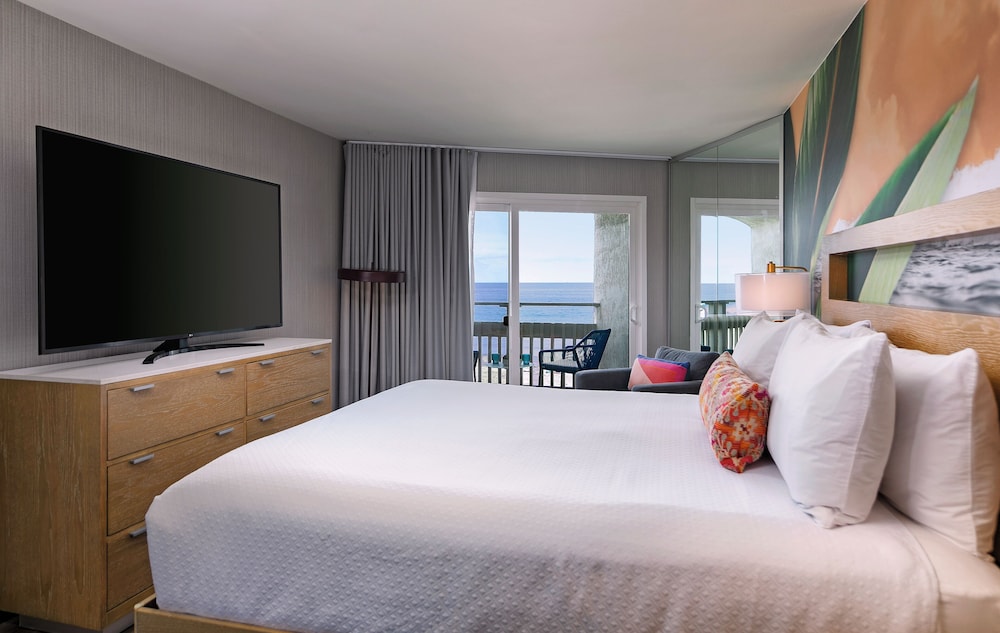 Suite, 1 King Bed, Balcony, Ocean View - Photo 5