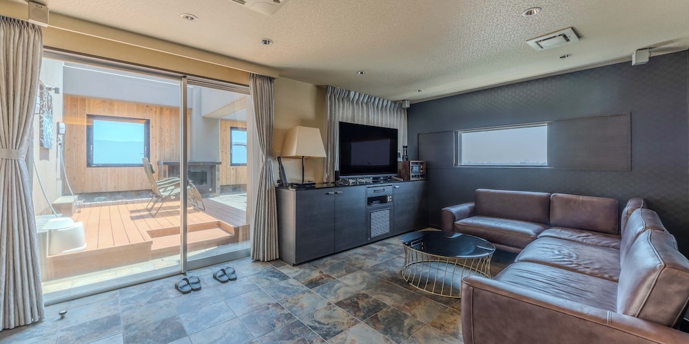 Royal Double Room - Photo 12