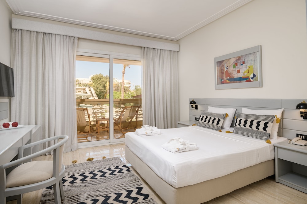 Premium Suite (Family)