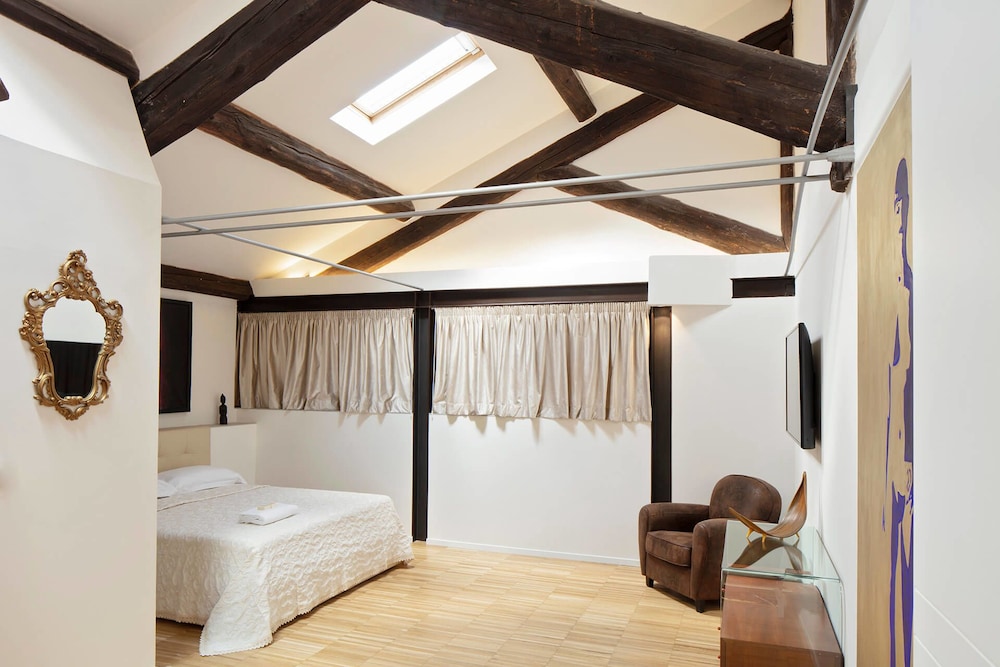 Double Room (Afrodite)