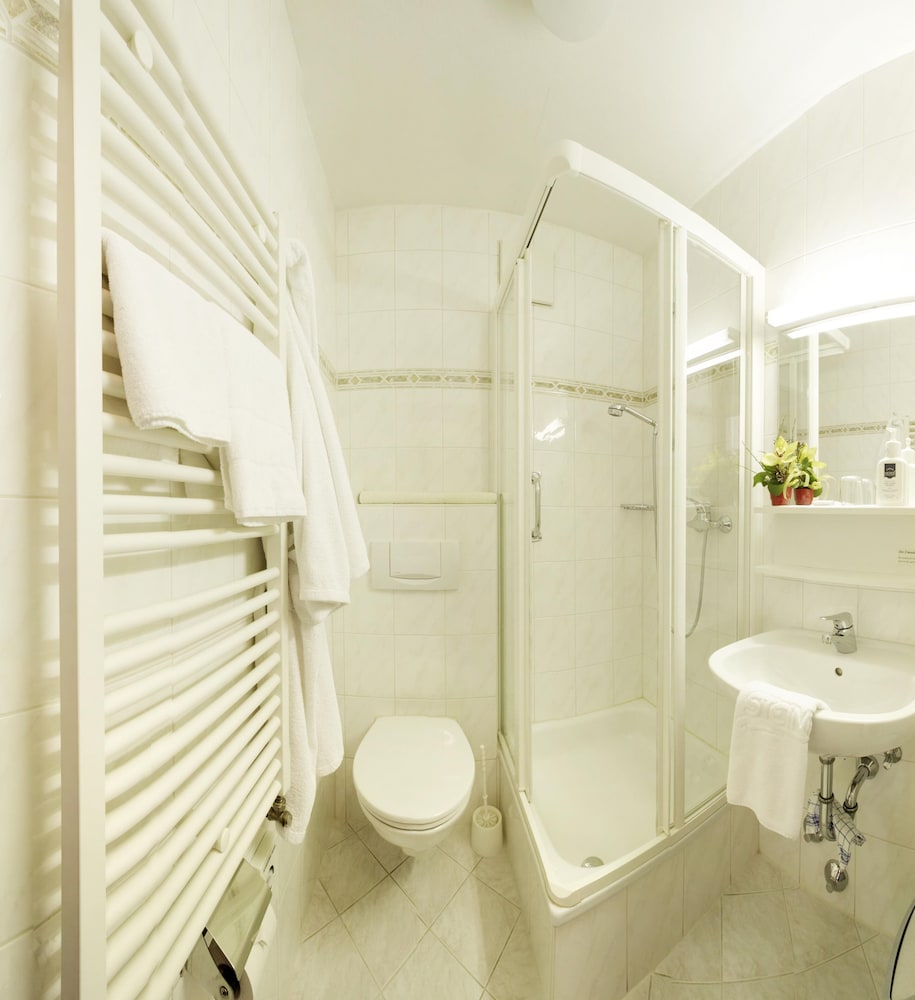 Comfort Single Room with Balcony photo 3