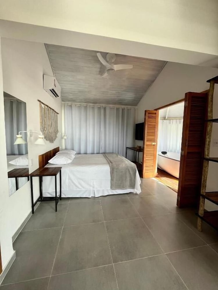 Deluxe Suite, Jetted Tub, Sea View photo 1