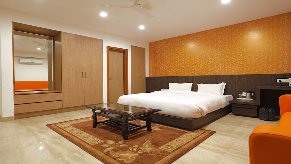 Luxury Room, 1 King Bed