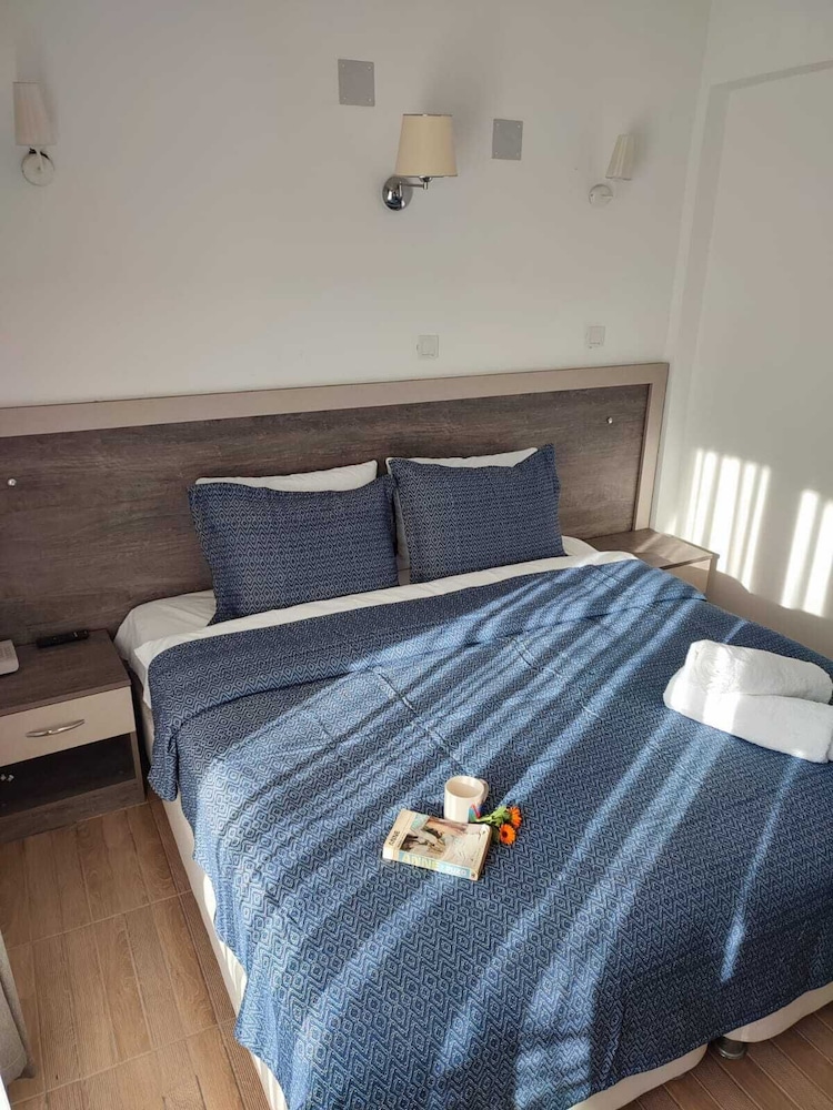 Basic Double or Twin Room photo 3