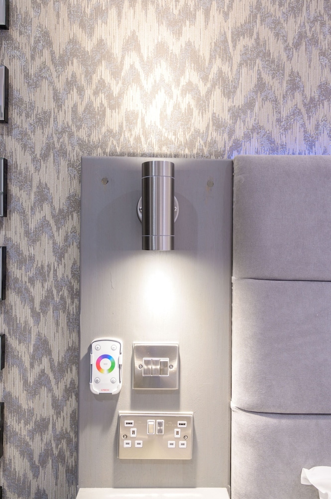 Superior Studio, Ensuite - Photo 3