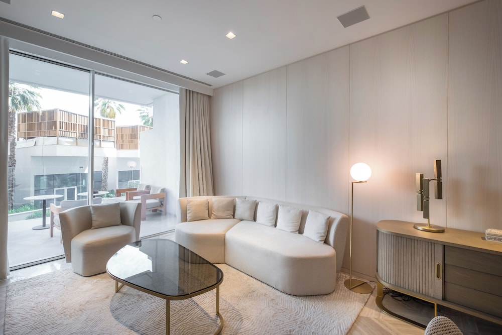 Luxury Apartment, Balcony, Courtyard View