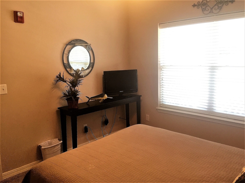 Condo, 3 Bedrooms photo 3